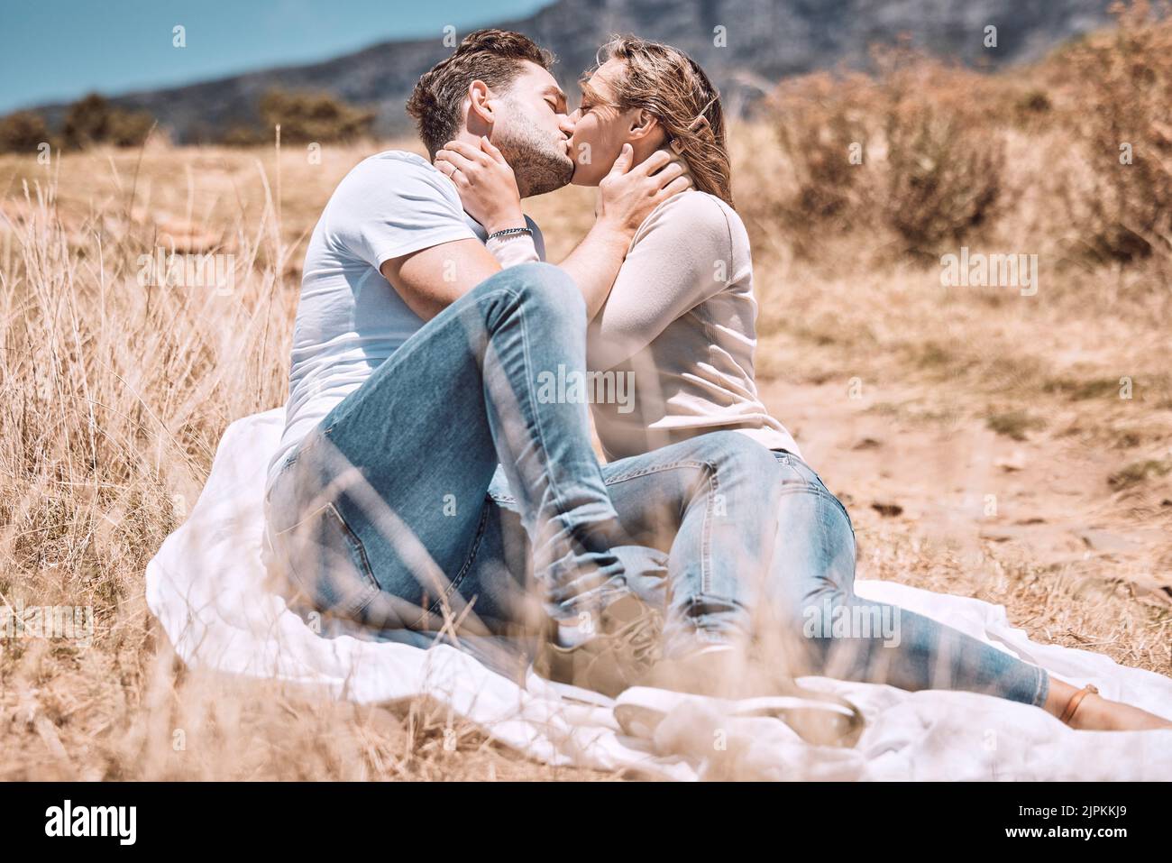 SofiaDate Review: A Comprehensive Summary to Finding Love Online